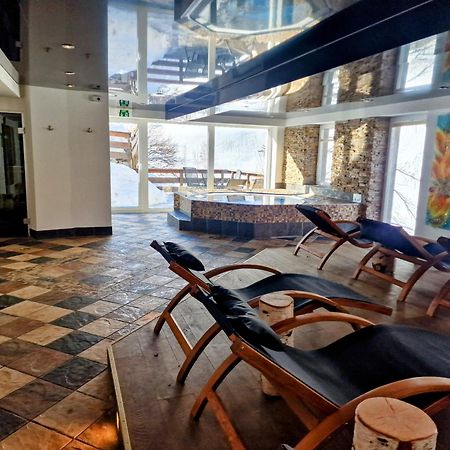 Amber Ski-In/Out Hotel & Spa 萨斯费 外观 照片