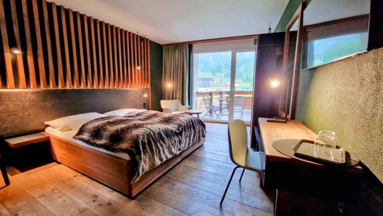 Amber Ski-In/Out Hotel & Spa 萨斯费 外观 照片
