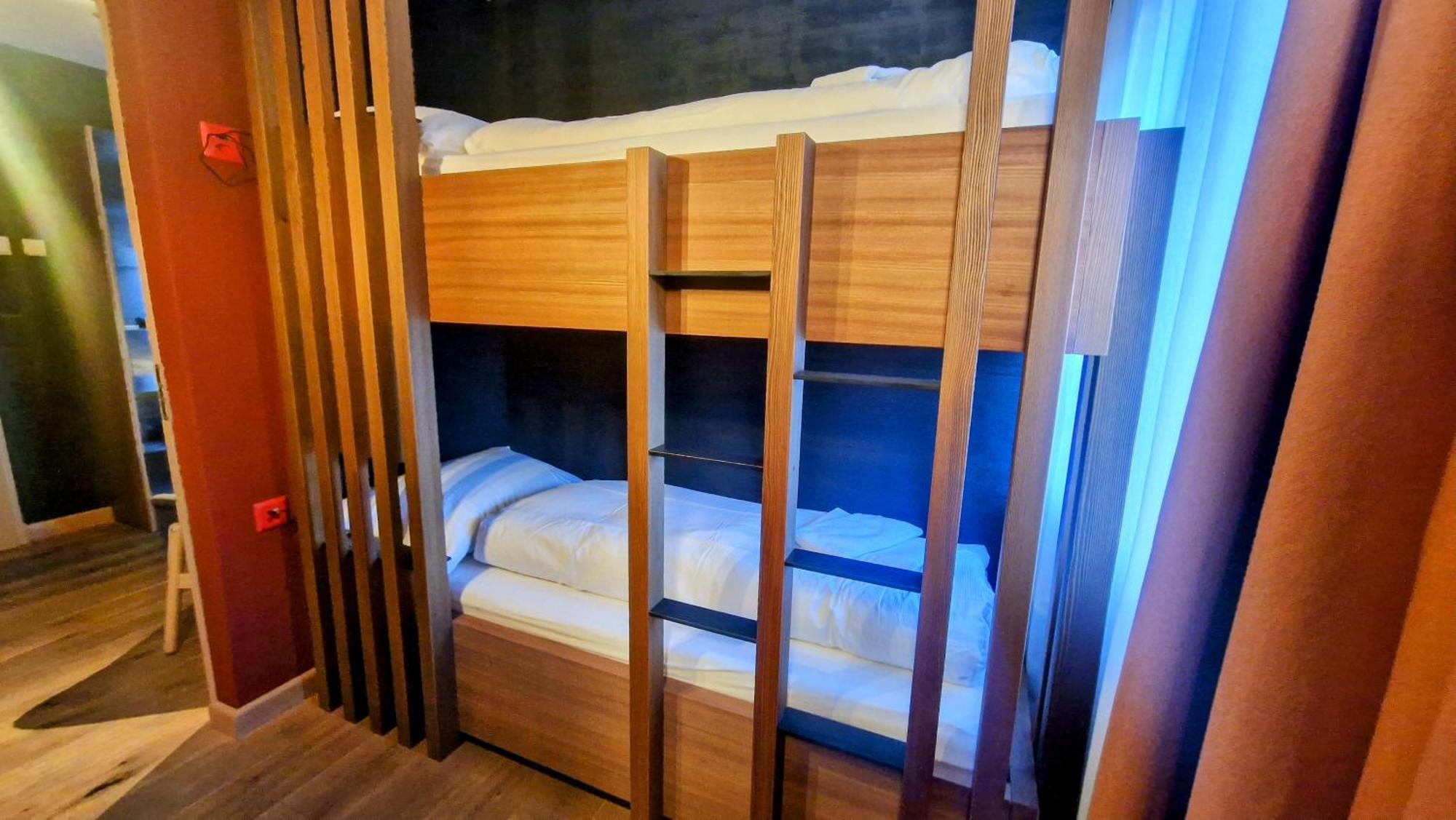Amber Ski-In/Out Hotel & Spa 萨斯费 外观 照片