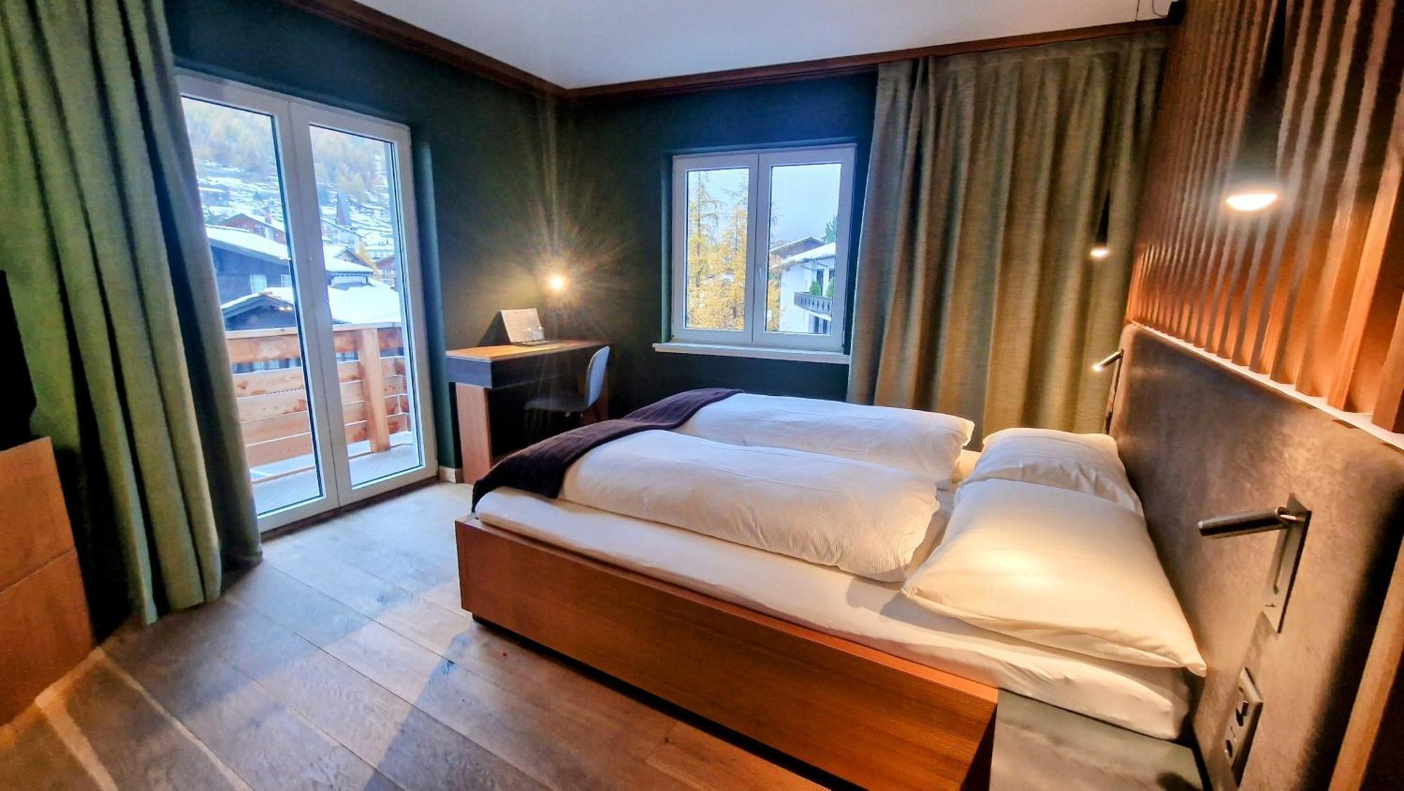 Amber Ski-In/Out Hotel & Spa 萨斯费 外观 照片