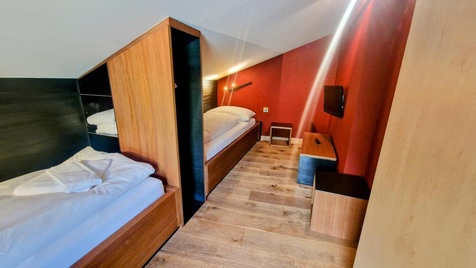Amber Ski-In/Out Hotel & Spa 萨斯费 外观 照片