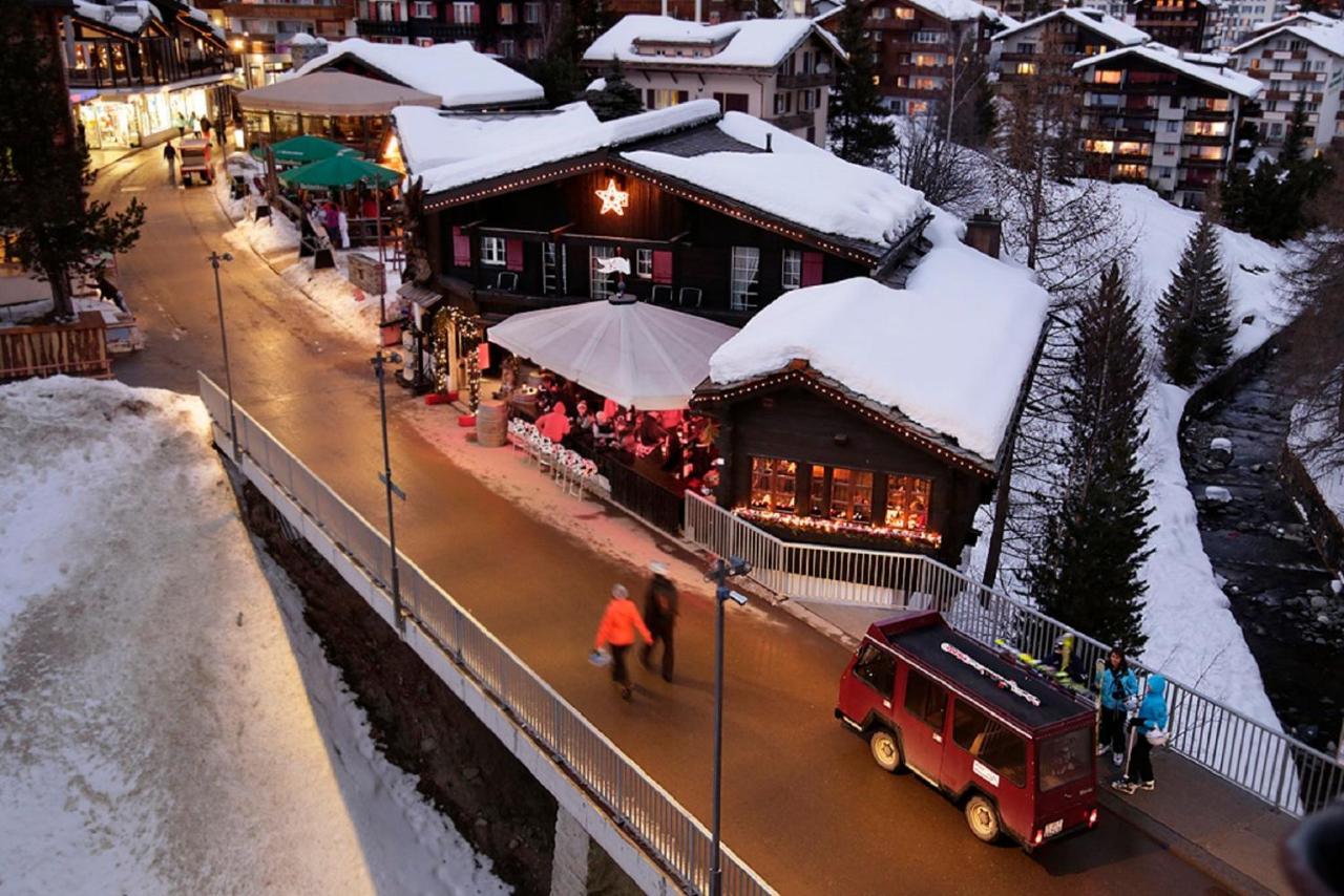 Amber Ski-In/Out Hotel & Spa 萨斯费 外观 照片