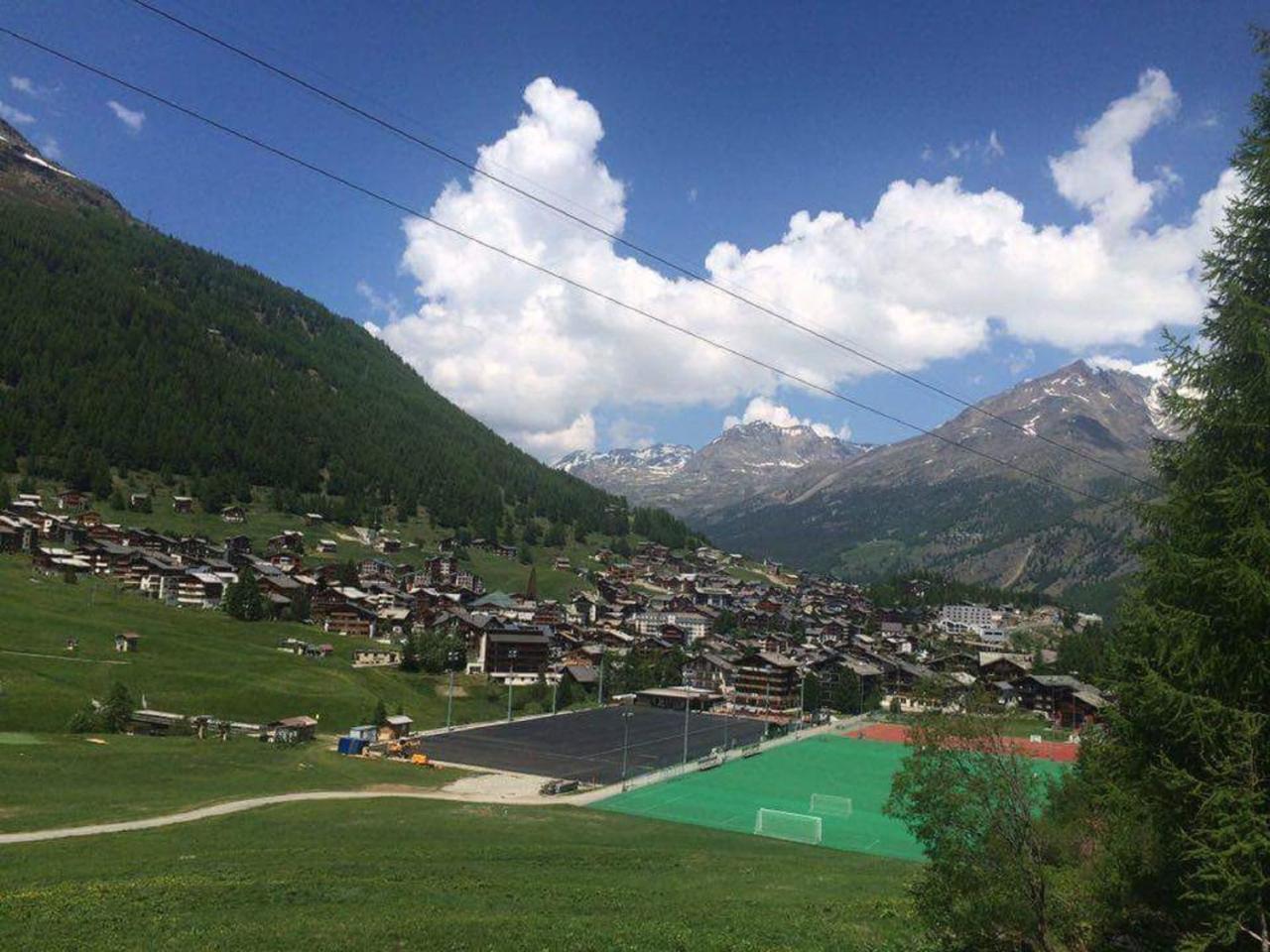 Amber Ski-In/Out Hotel & Spa 萨斯费 外观 照片