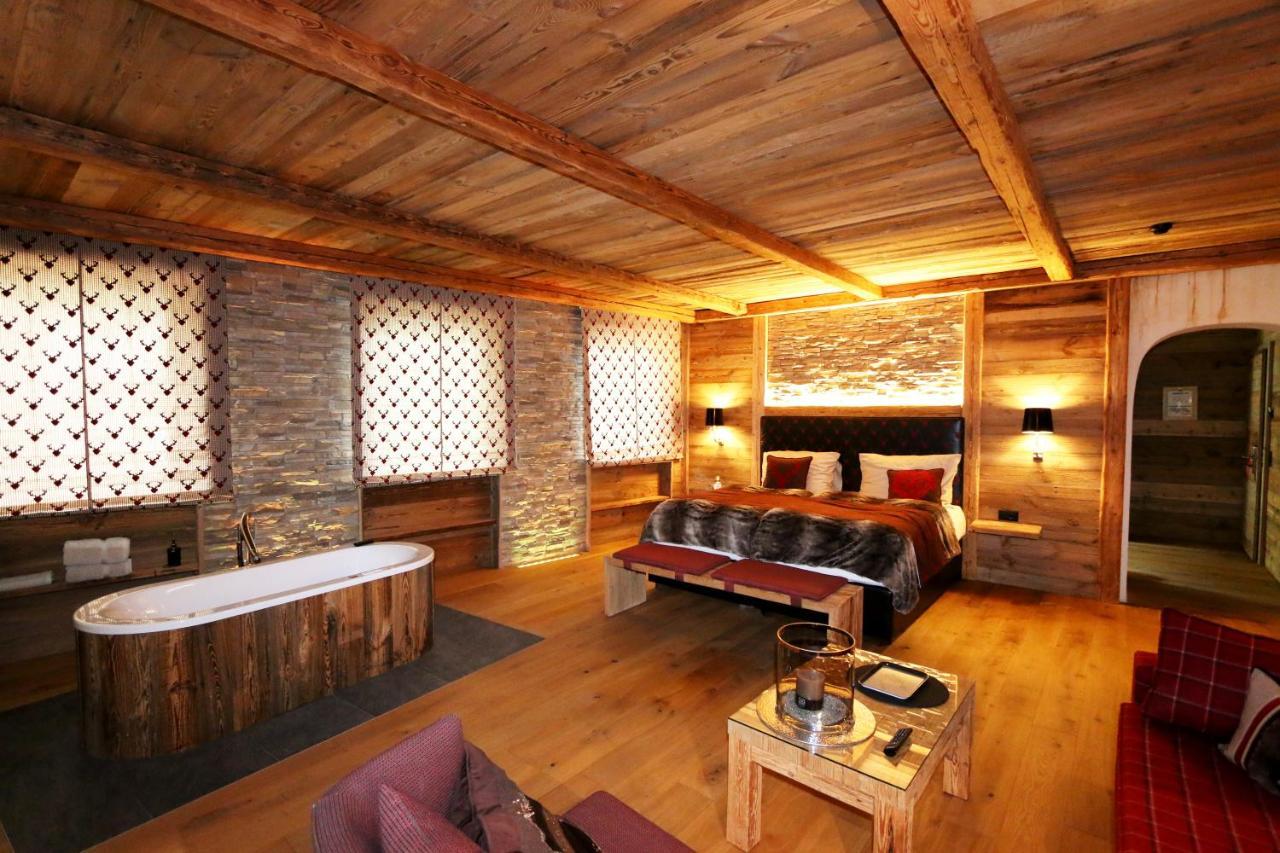 Amber Ski-In/Out Hotel & Spa 萨斯费 外观 照片